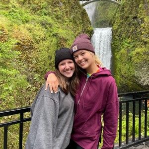 Meet your Posher, Maria